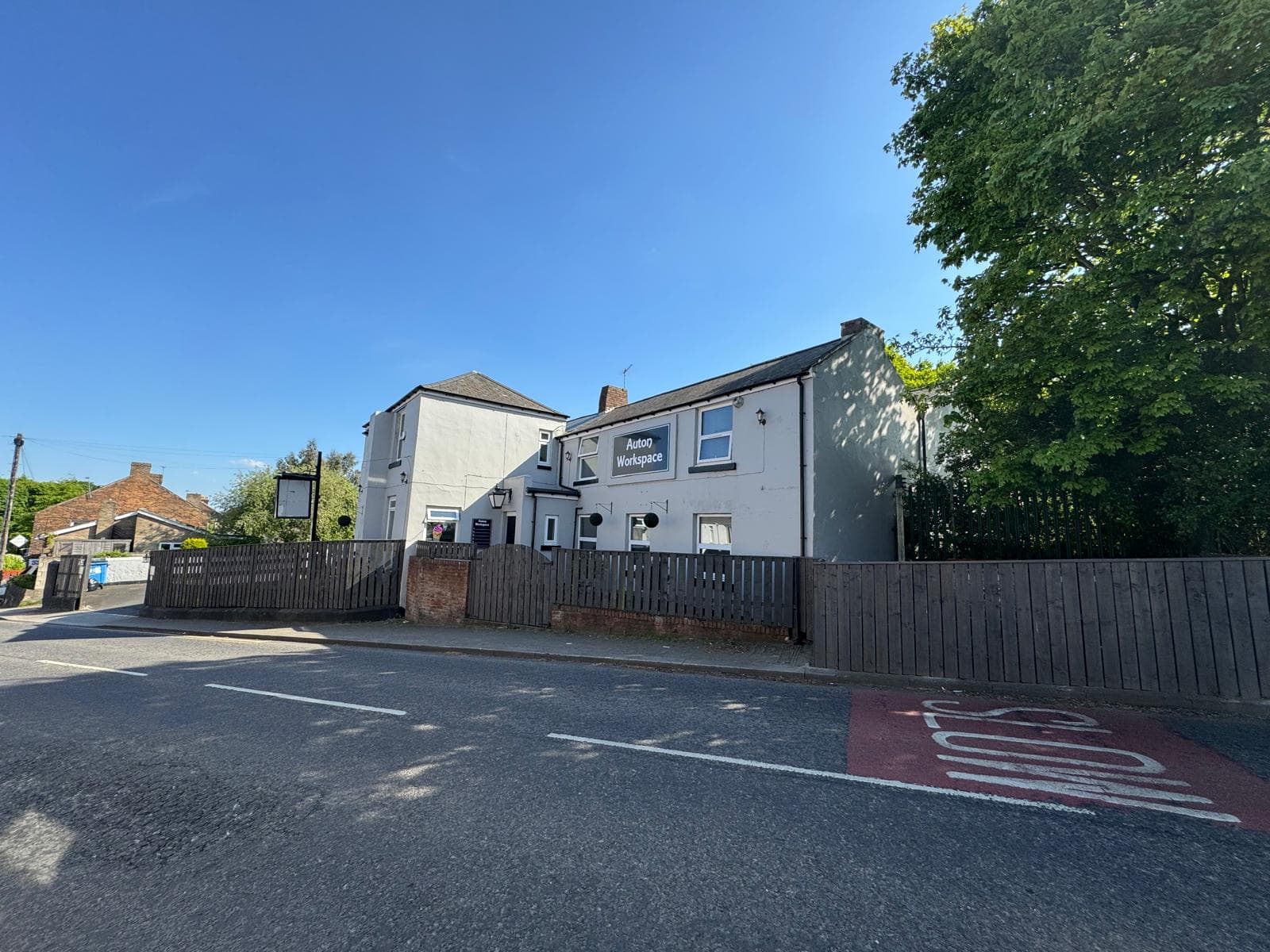 Auton Lodge Hero Background